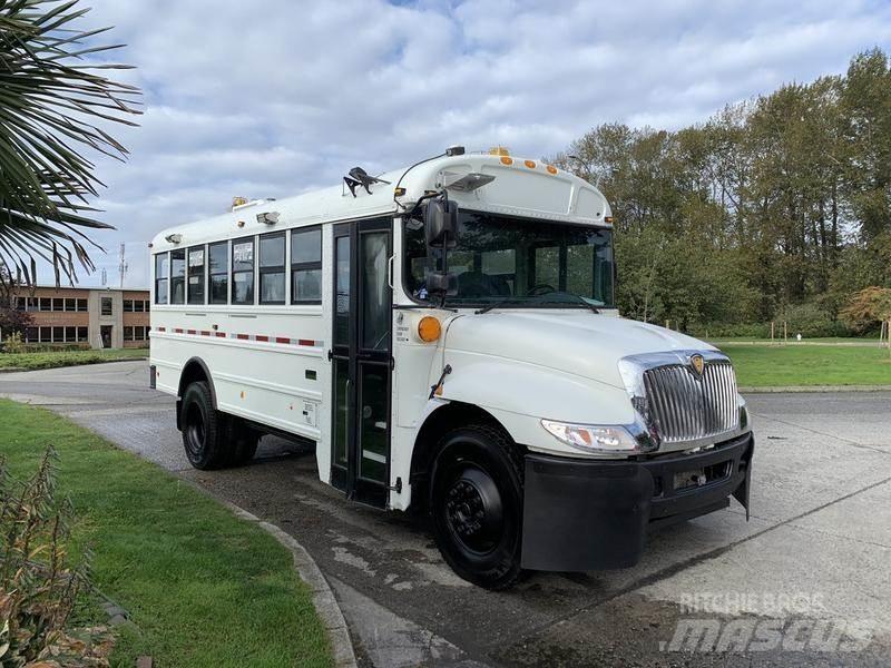 International 4200 Minibüsler