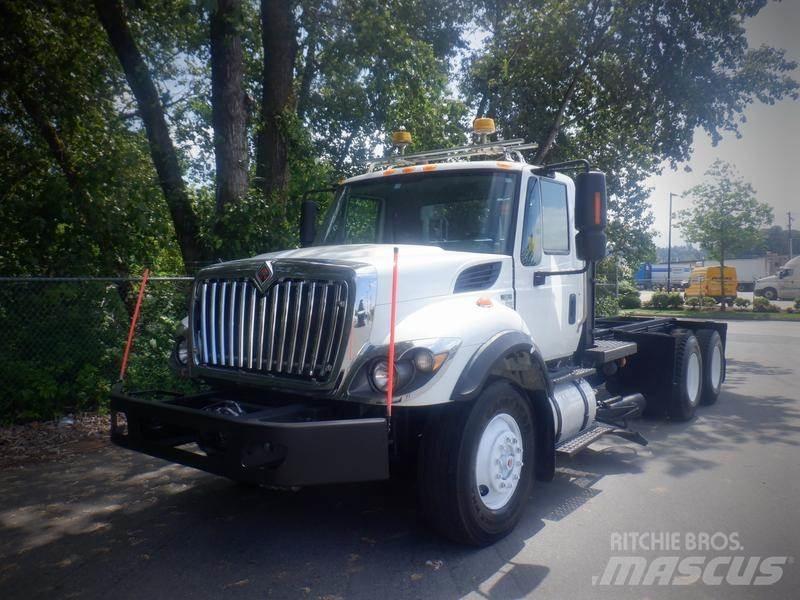International 7400 Çekiciler