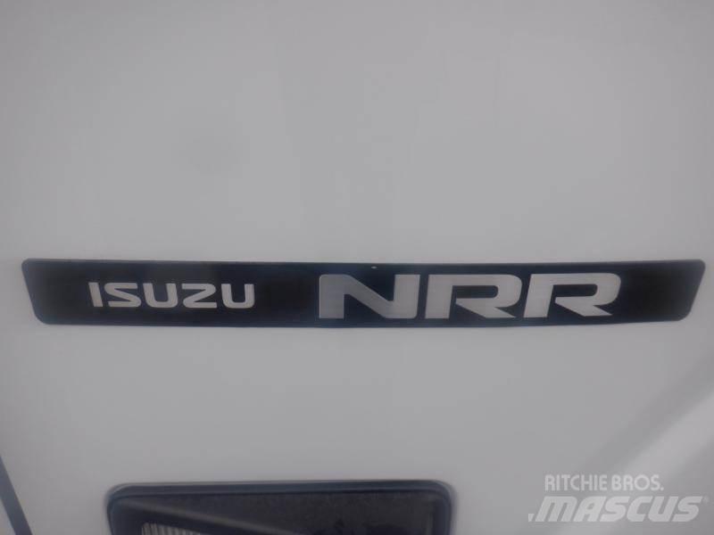 Isuzu NQR Panel vanlar