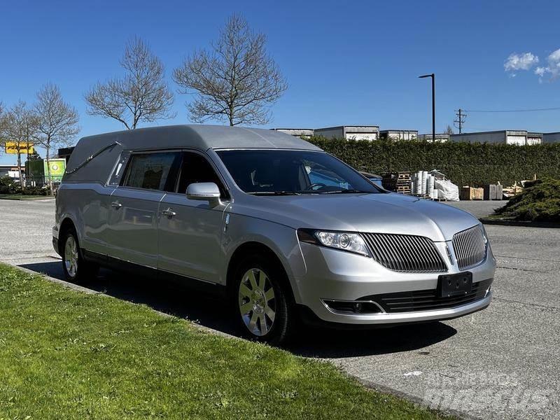 Lincoln MKT Otomobiller