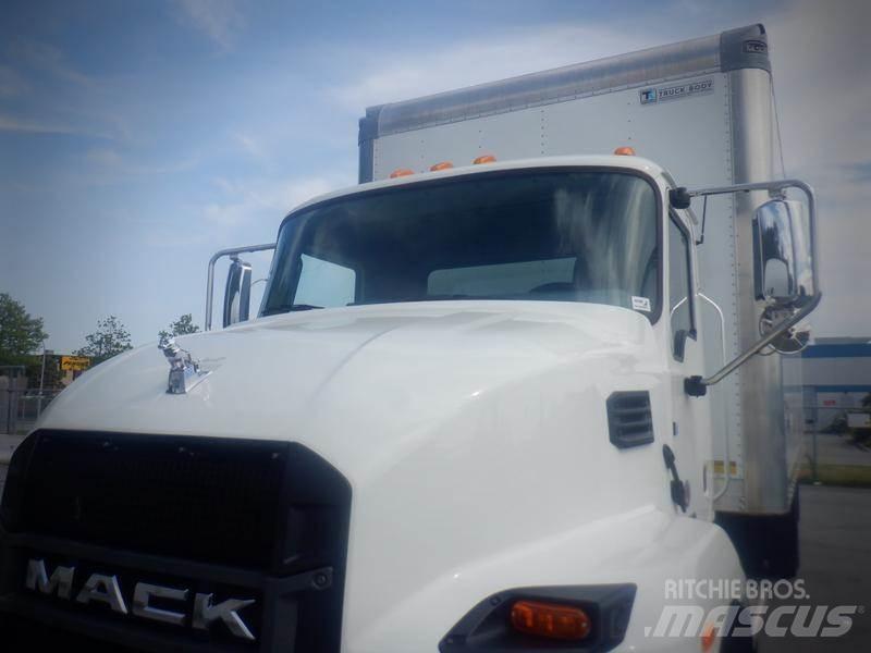 Mack MD Panel vanlar