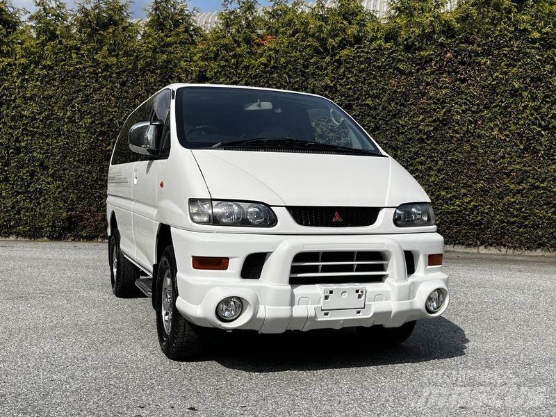 Mitsubishi Delica Otomobiller