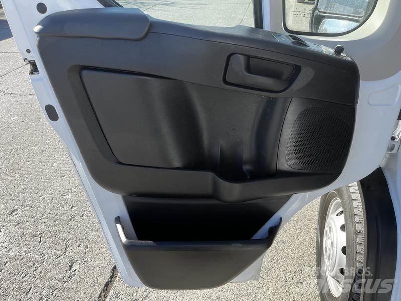 RAM Promaster Panel vanlar