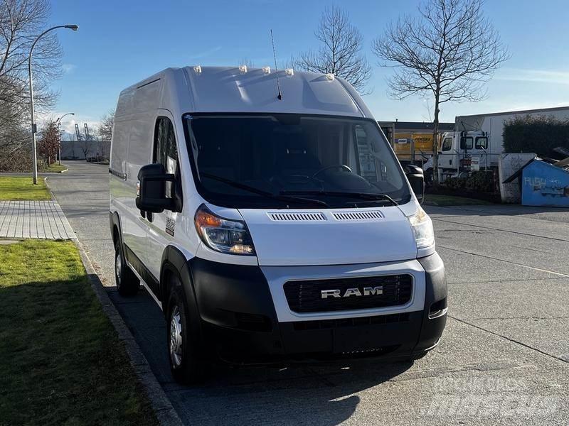 RAM Promaster Panel vanlar
