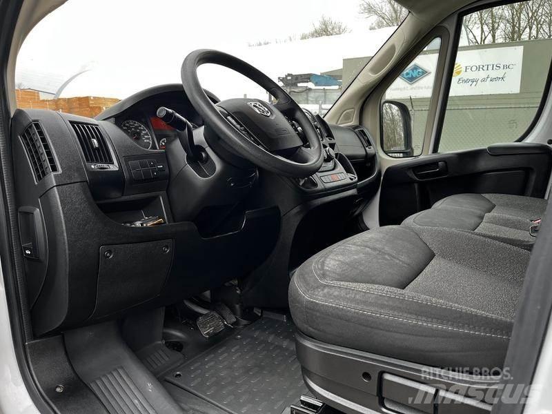 RAM Promaster Panel vanlar