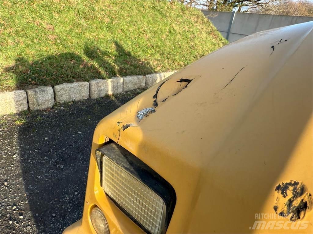 CAT CB24B Çift tamburlu silindirler