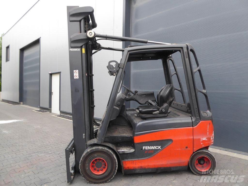 Linde E25-01 Elektrikli forkliftler