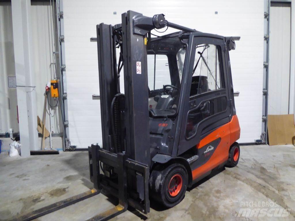 Linde E30-01 Elektrikli forkliftler