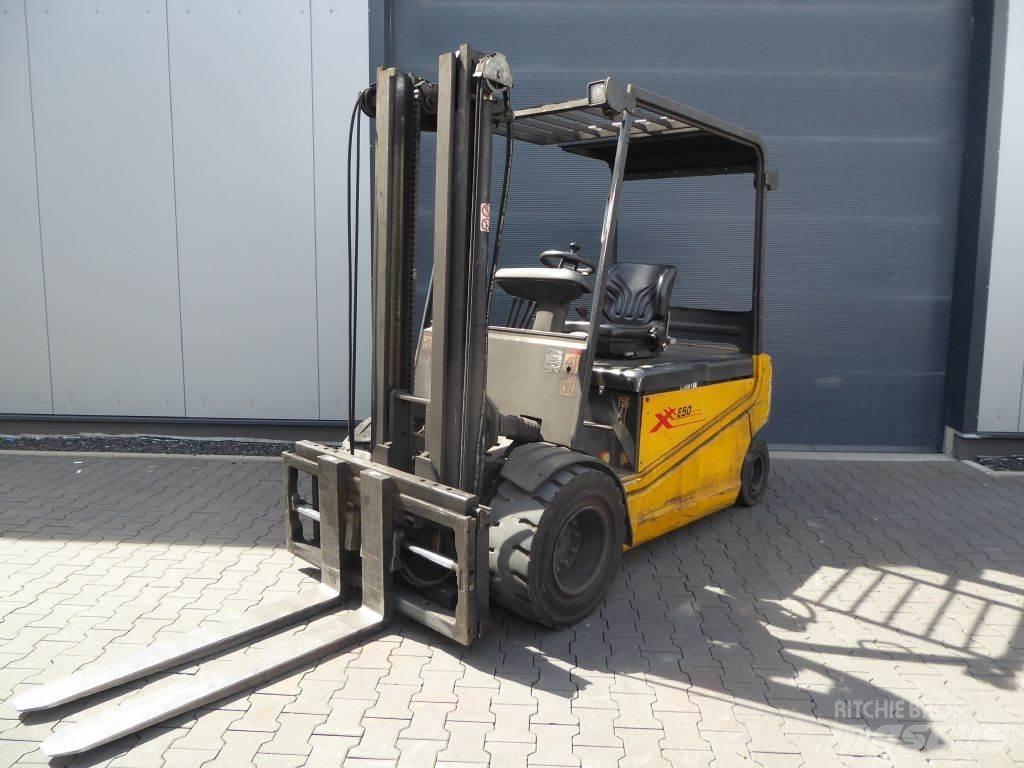OM XE50 Elektrikli forkliftler