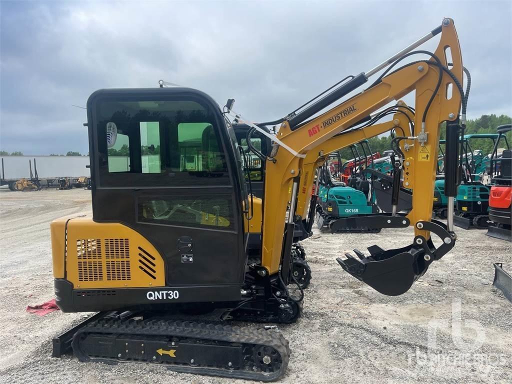 AGT QNT30 Mini ekskavatörler, 7 tona dek