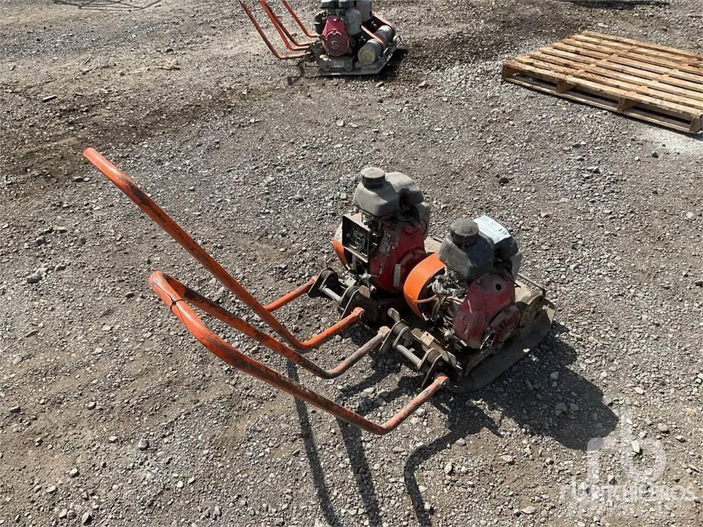 Belle PCEL 320X Kompaktörler