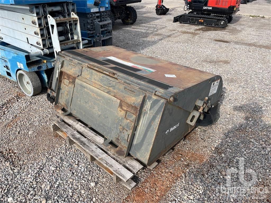 Bobcat 6707144 Süpürgeler