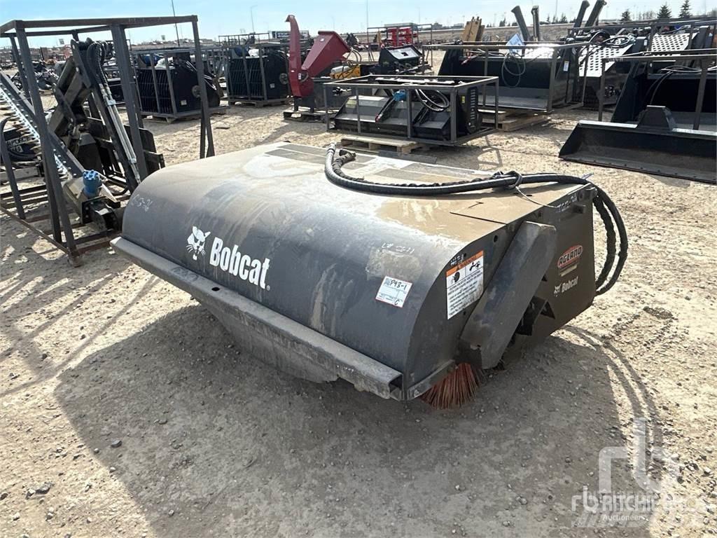 Bobcat 72 Süpürgeler