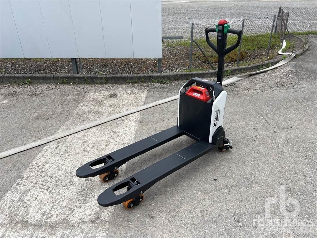 Bobcat LPM15N Palet rafları
