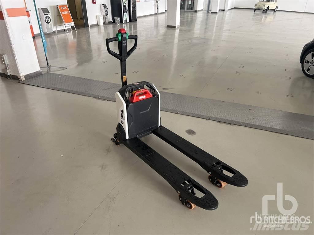 Bobcat LPM15N Palet rafları
