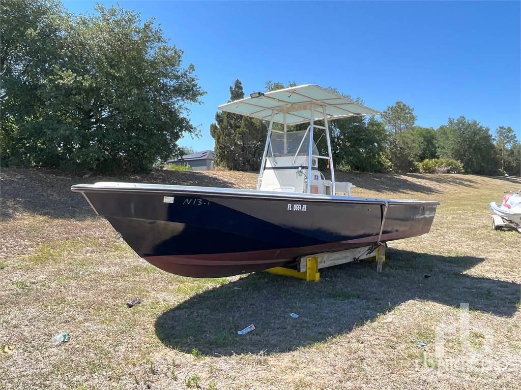  BOSTON WHALER Mavnalar