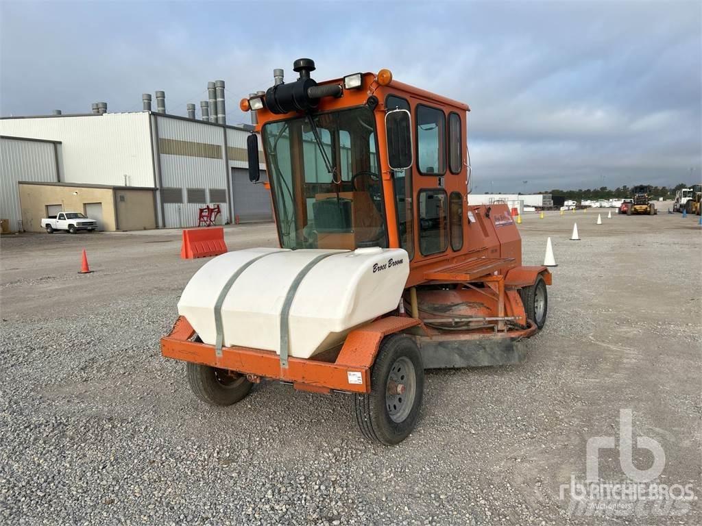 Broce CRT350 İç mekan süpürme makineleri