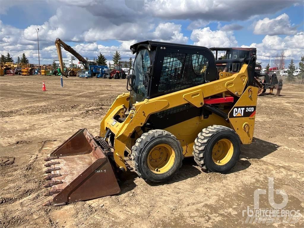 CAT 242D Skid steer loderler