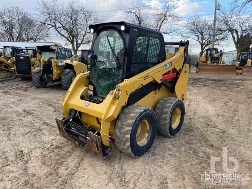 CAT 242D3 Skid steer loderler