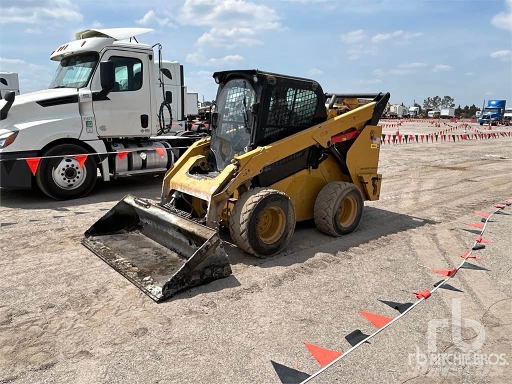 CAT 272D2 Skid steer loderler