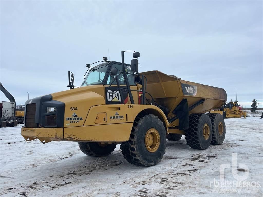 CAT 740B Belden kirma kaya kamyonu