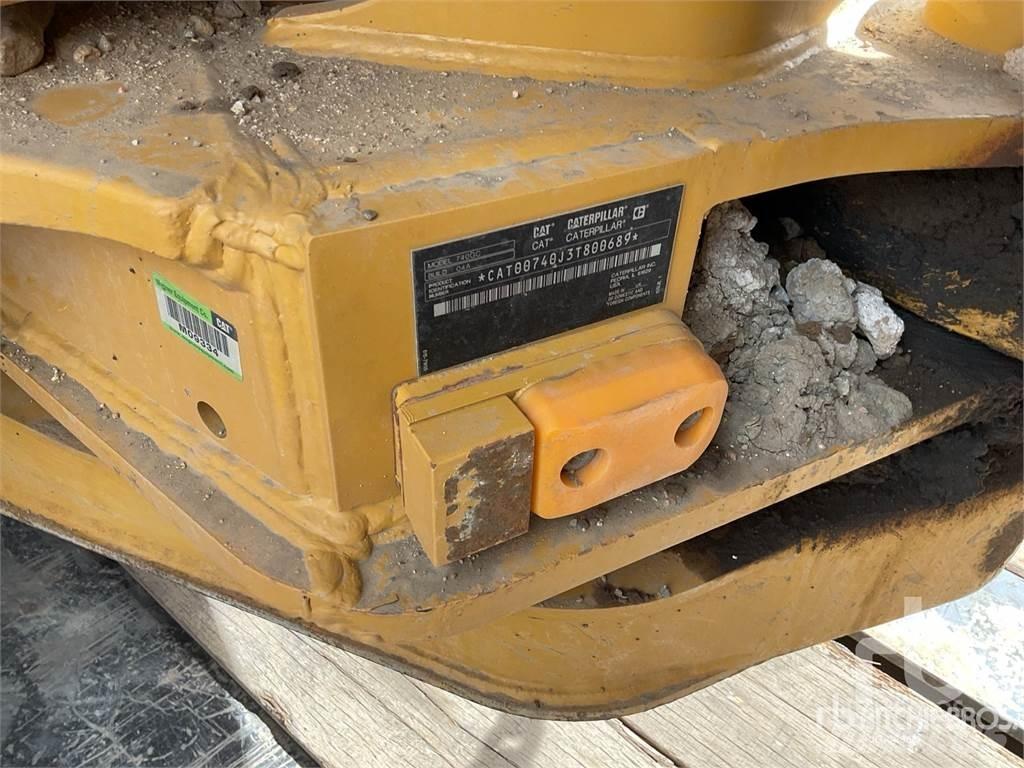 CAT 740GC Belden kirma kaya kamyonu