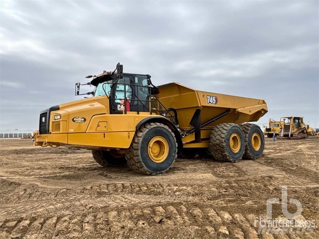 CAT 745 Belden kirma kaya kamyonu