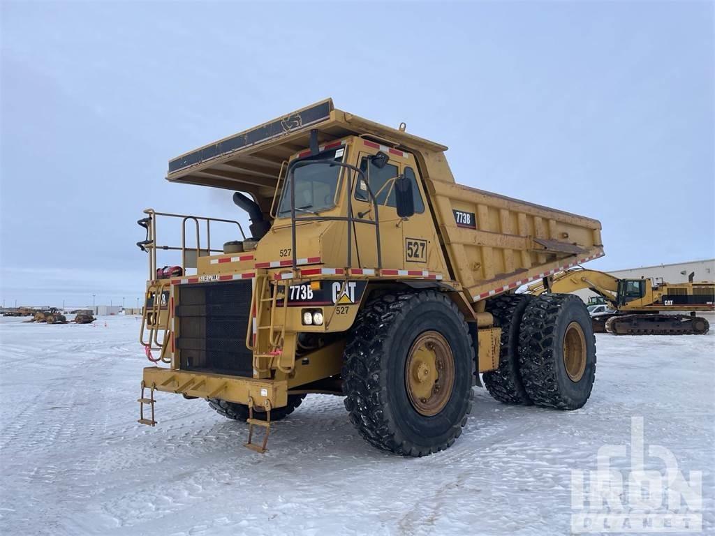 CAT 772B Yol disi kaya kamyonu