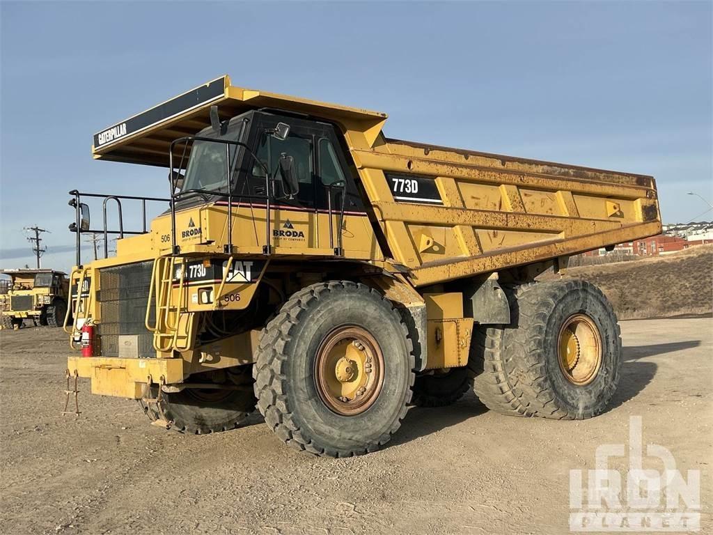 CAT 773D Yol disi kaya kamyonu
