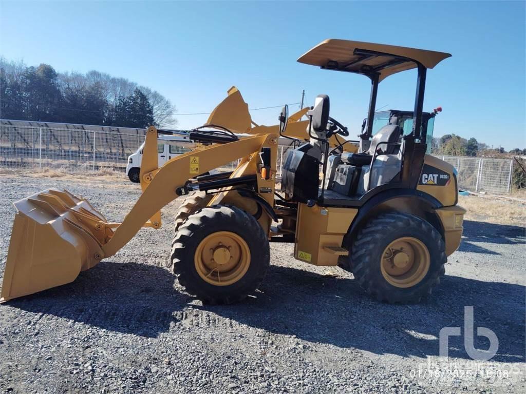 CAT 902C2 Tekerlekli yükleyiciler