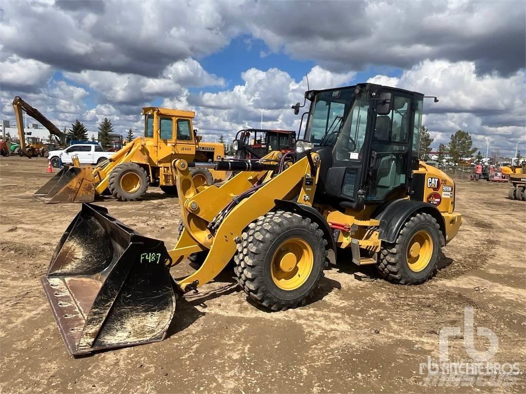 CAT 908M Tekerlekli yükleyiciler