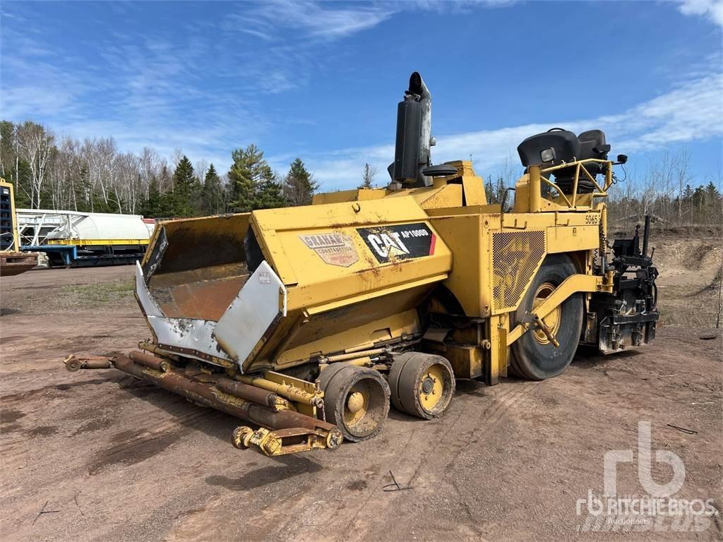 CAT AP-1000D Asfalt sericiler