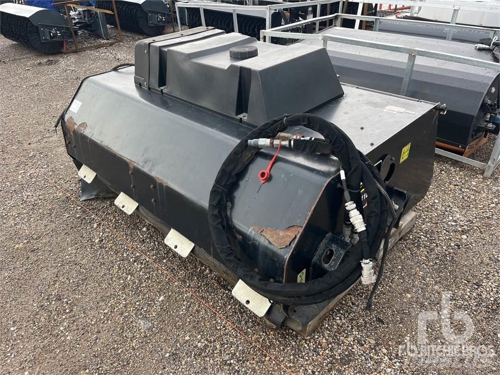 CAT BU118 Süpürme kamyonları