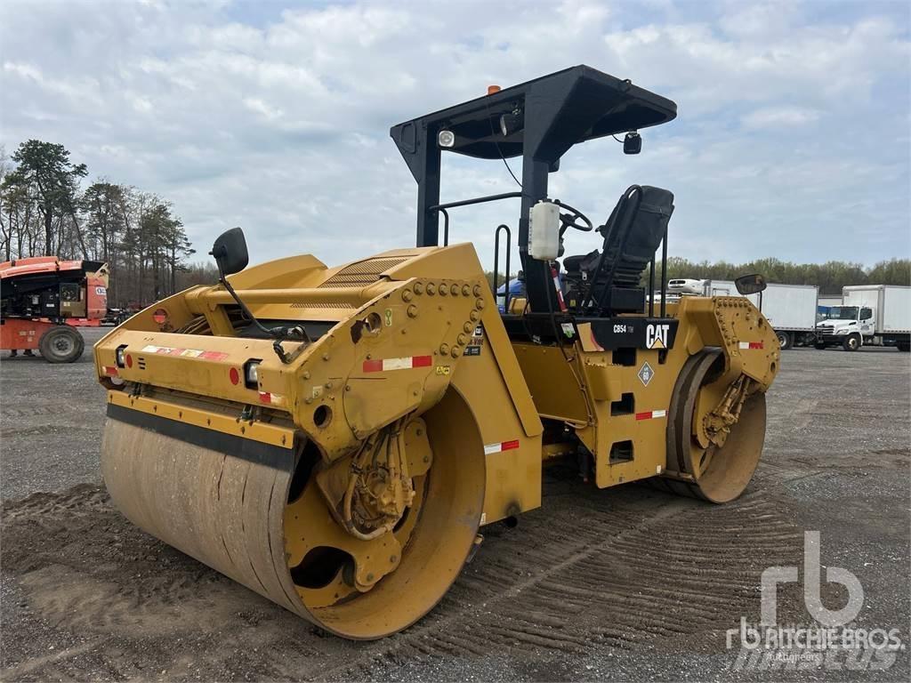 CAT CB54XW Çift tamburlu silindirler