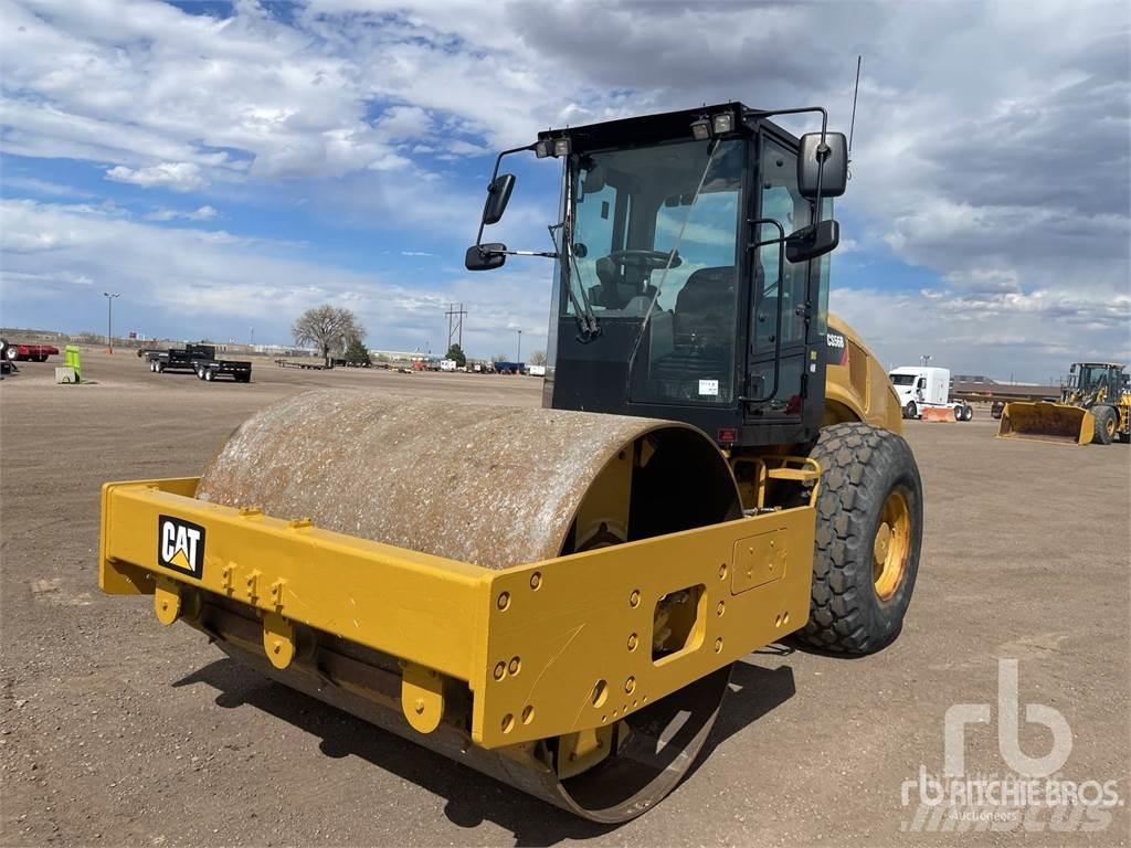 CAT CS56B Zemin sıkıştırma makineleri