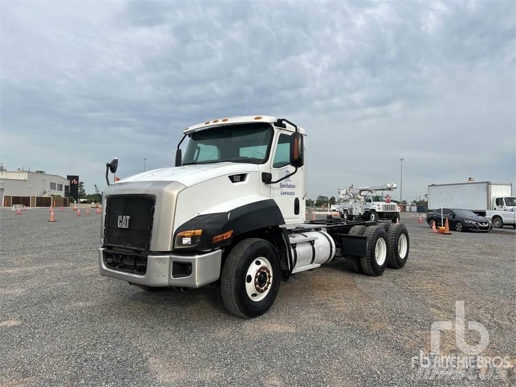 CAT CT660S Çekiciler