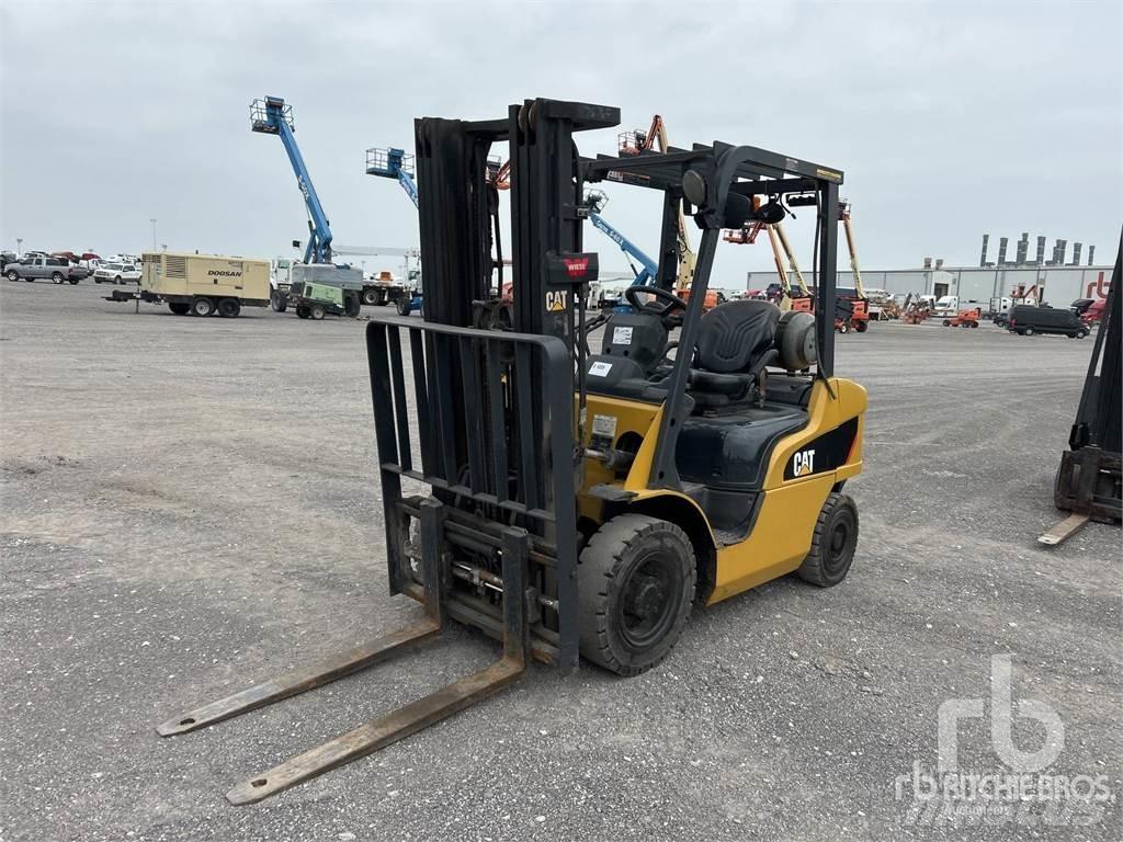 CAT GP25N Dizel forkliftler