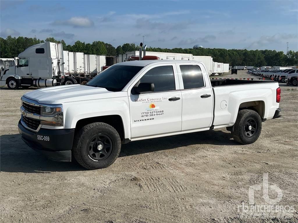 Chevrolet 1500 Pikaplar