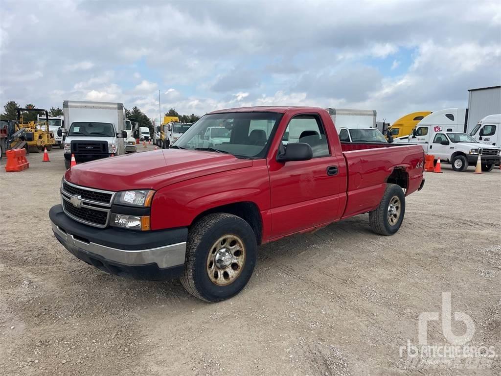 Chevrolet 1500 Pikaplar