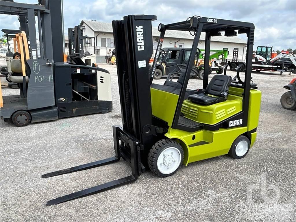 Clark CGC25 Dizel forkliftler