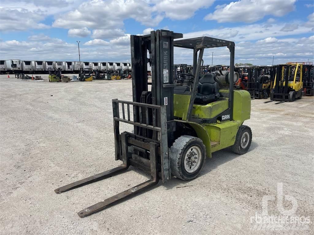 Clark CGP40 Dizel forkliftler