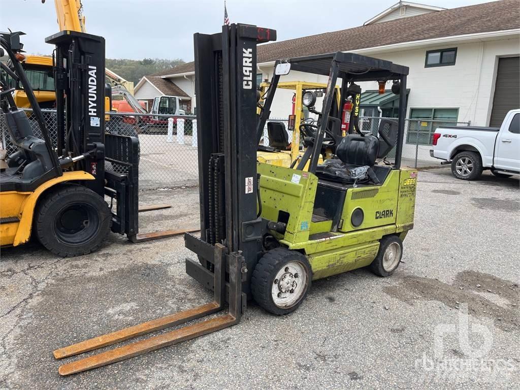 Clark GCX30E Dizel forkliftler