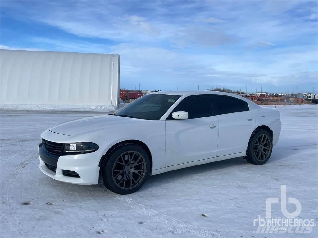 Dodge CHARGER Otomobiller