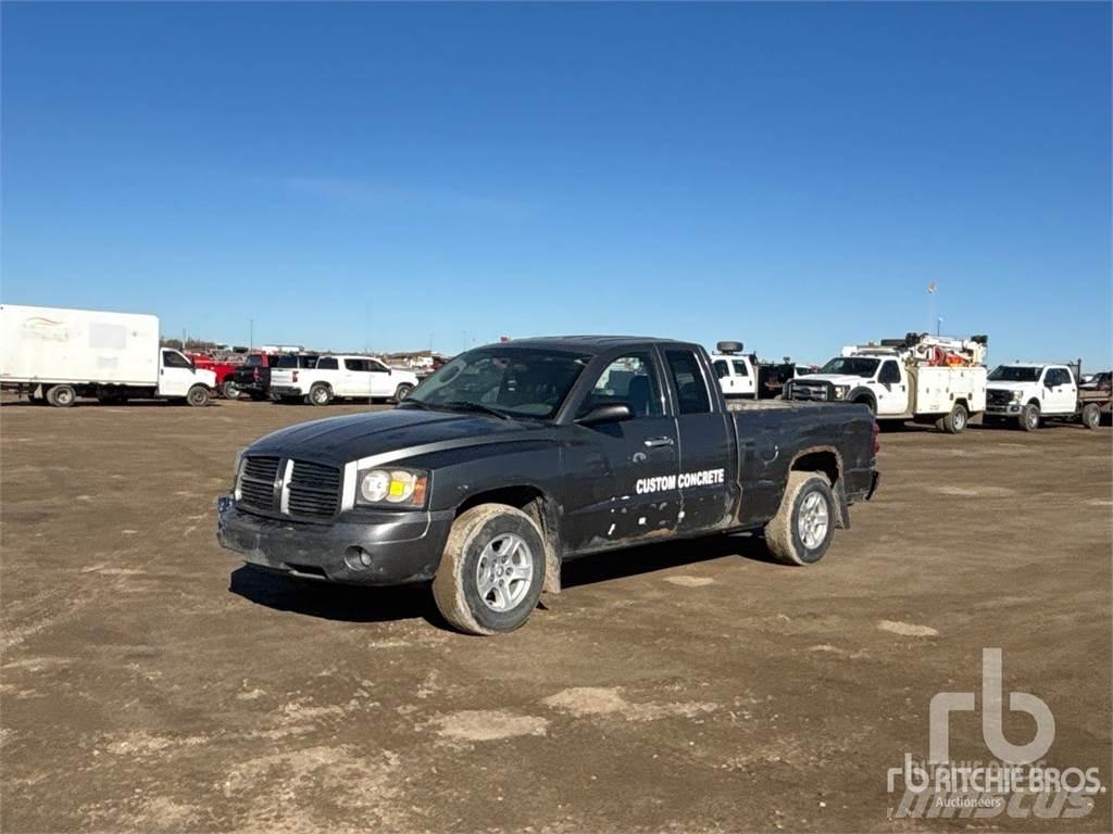 Dodge DAKOTA Pikaplar