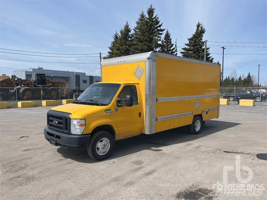 Ford E450 Panel vanlar