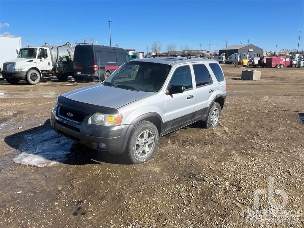 Ford ESCAPE Pikaplar