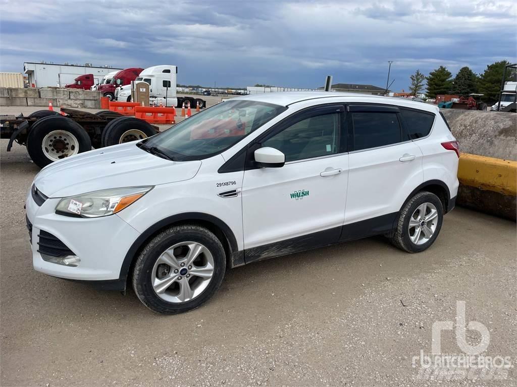 Ford ESCAPE Pikaplar