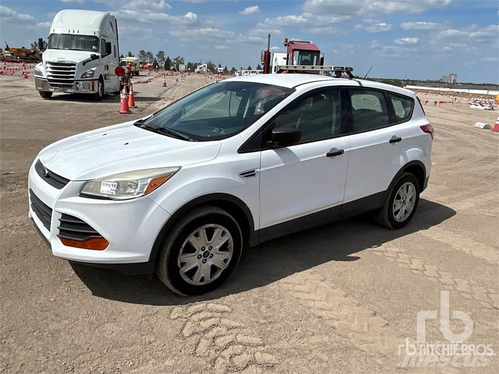Ford ESCAPE Pikaplar