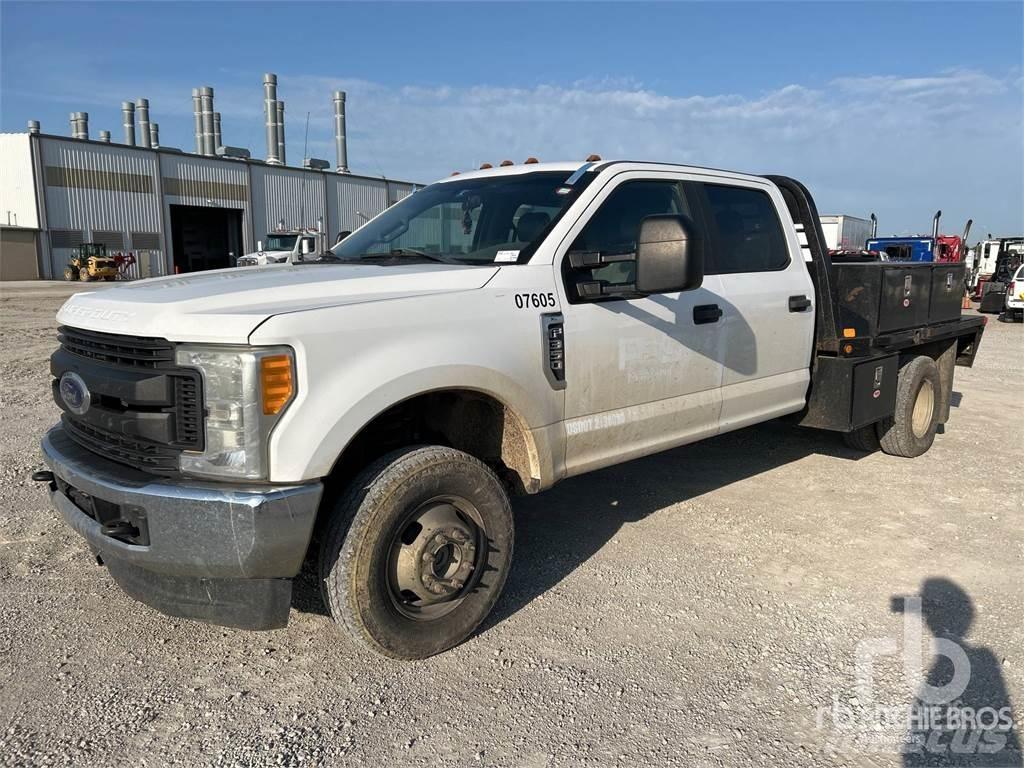 Ford F-350 Belediye / genel amaçli araçlar