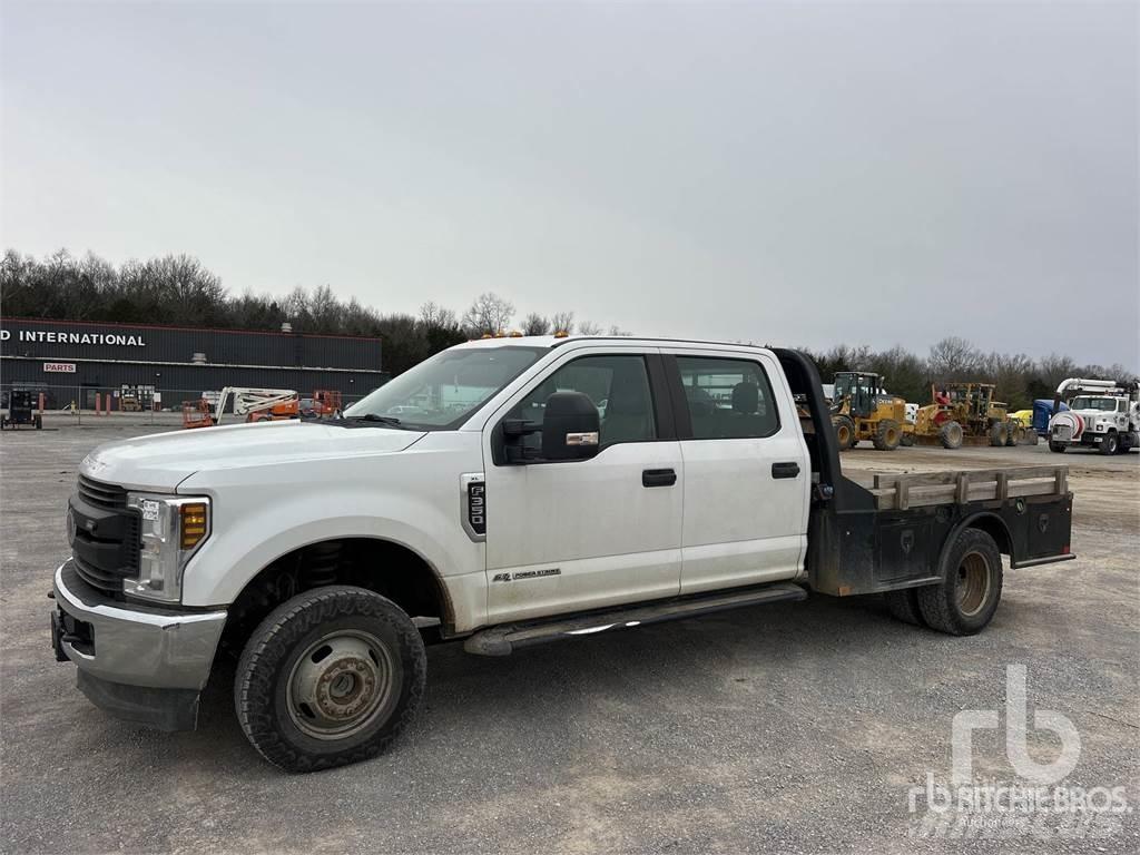 Ford F-350 Flatbed kamyonlar